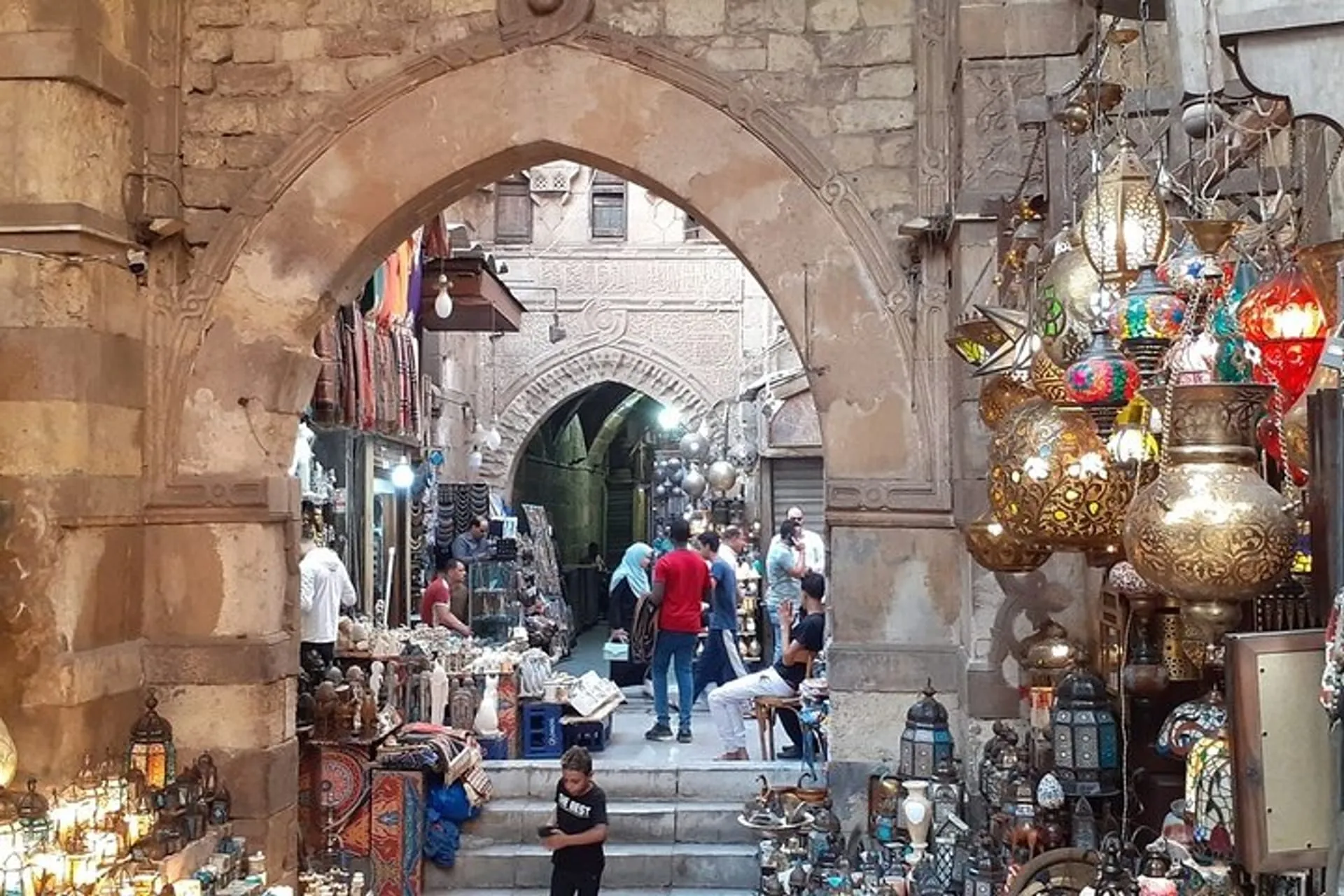 05afd83b-9100-47c3-975f-e7962e2703e3_discover-cairo-tour-by-night-islamic-quarter-and-khan-el-khalili-xlarge