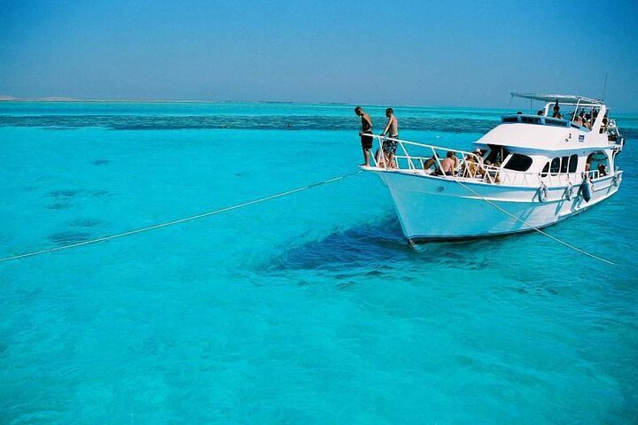 24d947f0-fb12-4771-9309-3b2f33edce60_giftun-island-private-snorkeling-trip-from-hurghada-with-pickup